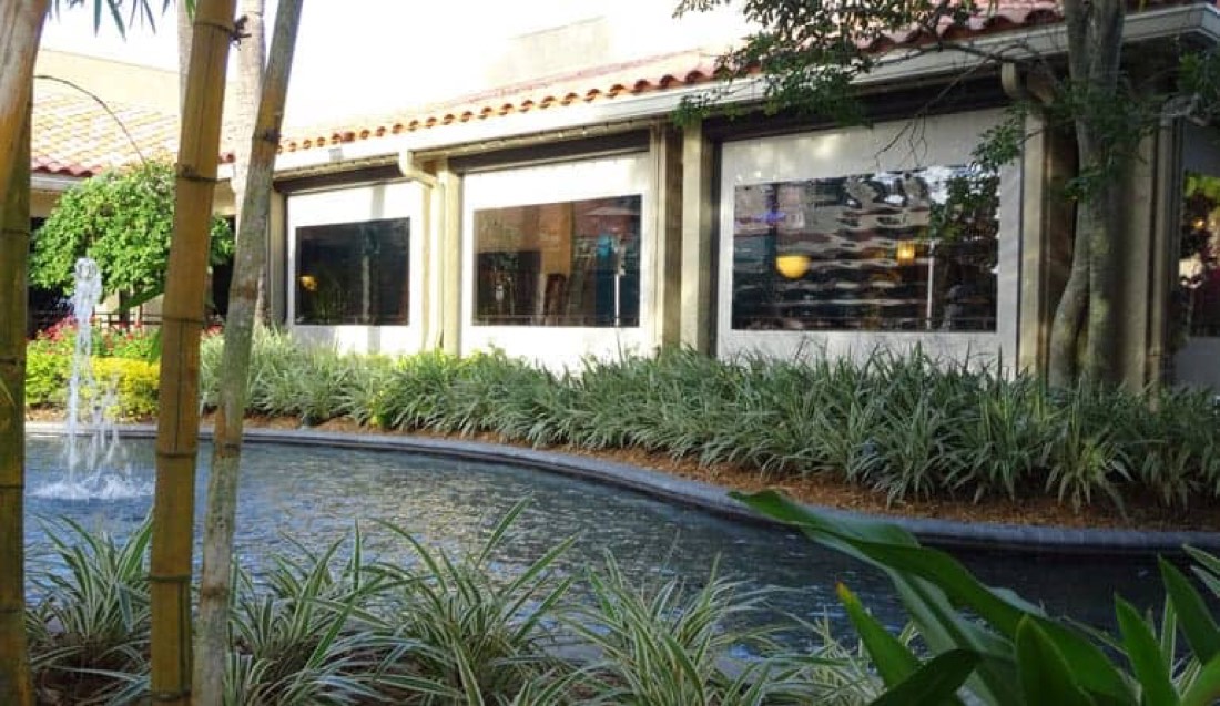 Pair Your Restaurant Patio Enclosure with Heating and Cooling