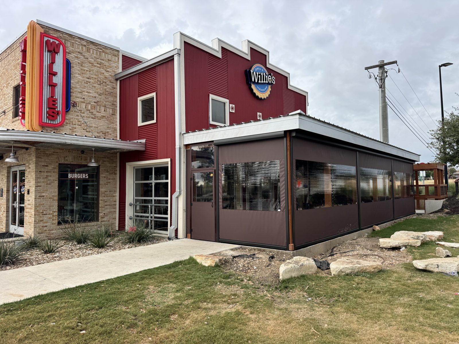 Willie's Grill & Icehouse in Leander with the motorized sun shade curtains down