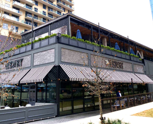 The-Henry-Dallas-ext